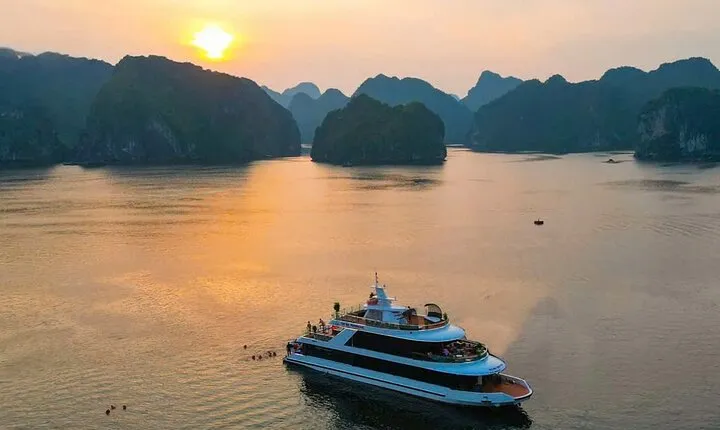 Stunning Sunset Lan Ha Bay on Luxury Cruise with Water Slide