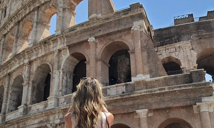 Rome Colosseum Tour with Roman Forums and other Famous Must-See Ancient Sites