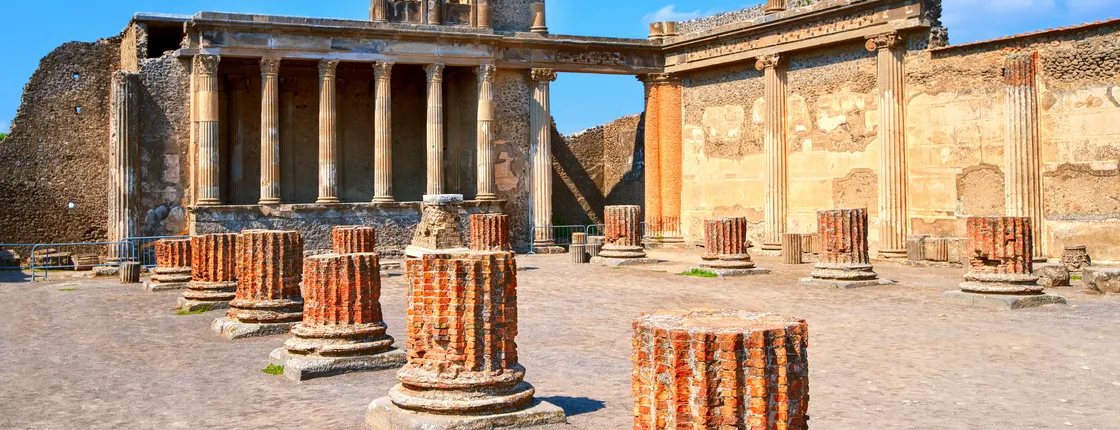 Pompeii express prestige tour by minivan from Rome