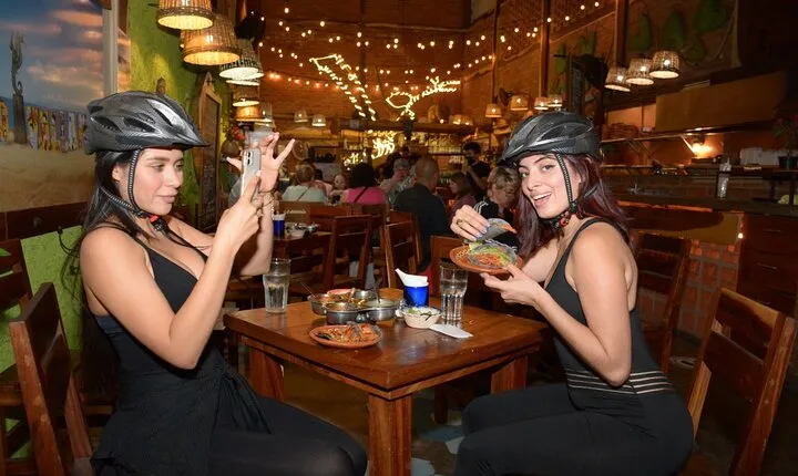 Ebikes & Taco Tour