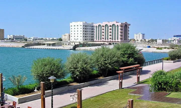 Explore Ras Al-Khaimah: A Guided Walking Tour