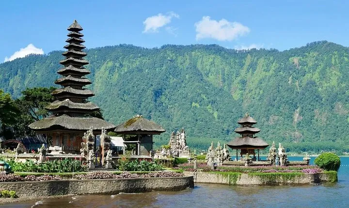 North Bali Private Tour in Bedugul Wanagiri Hidden Hill