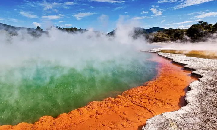 Fr Auckland TRIPLE DEAL Wai-O-Tapu, Redwood Forest & Blue Springs