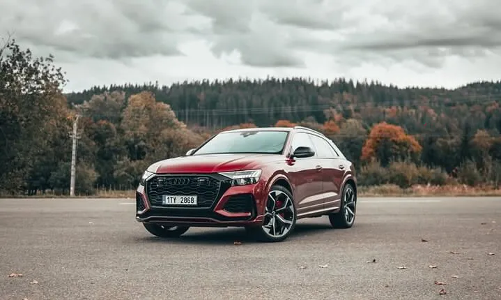 Private transfer from Gare d'Austerlitz station to Paris City or Hotel 