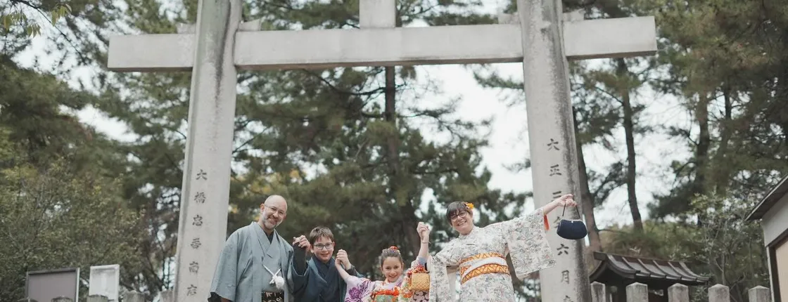 Kimono Dress-Up Experience in Kyoto