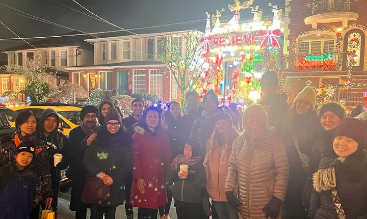 Dyker Heights Brooklyn Christmas Lights Walking Tour