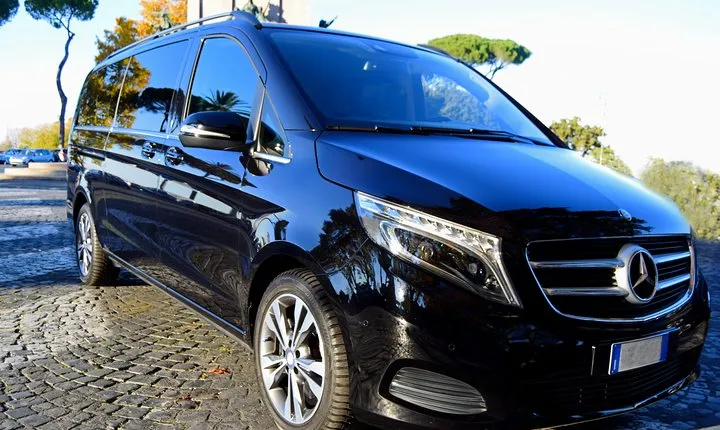 Private Arrival Transfer: Rome Hotels or Fiumicino Airport to Amalfi Coast, Naples or Sorrento Hotels