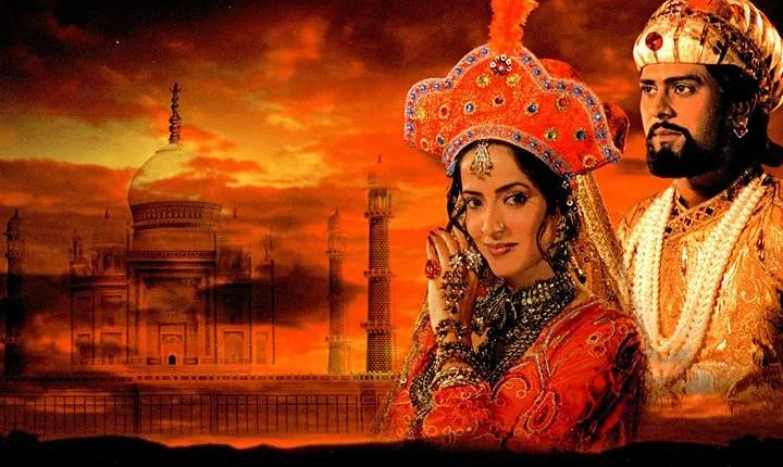 Evening Tour Agra's Mohabbat the Taj Show with Shopping & Dinner