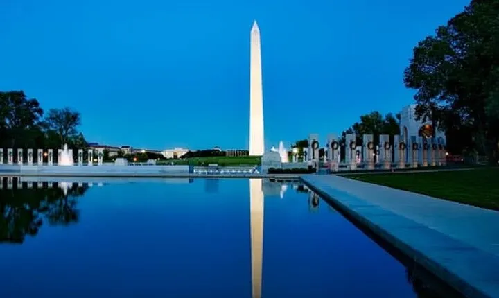 Morning Monuments City Tour with Washington Monument Ticket