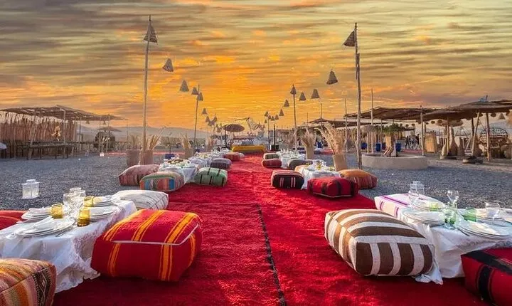 Marrakech: Sunset Dinner in Agafay Desert with Campfire and show