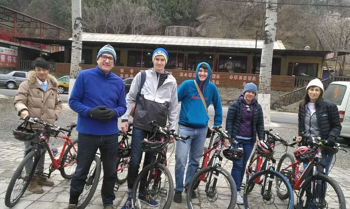 All-Inclusive Private Biking and Hiking Tour at Huanghuacheng Great Wall