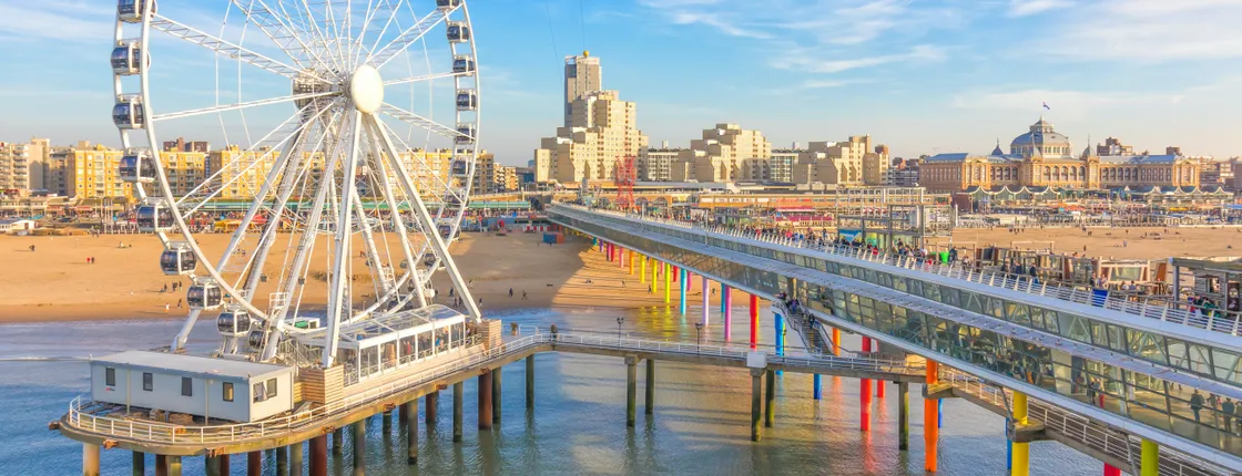 Self guided tour with interactive city game of Scheveningen