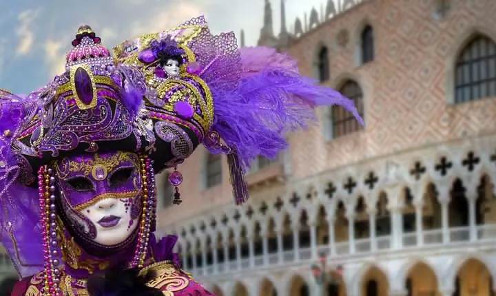 Skip the line Doge's Palace Guided Walking Tour in Venice