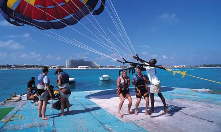 Pattaya Coral Island + Indian Lunch + Hotel Pick Up + Drop Off