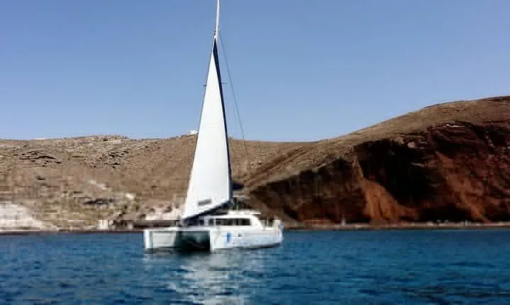 Caldera Cruise with Swim Stops, BBQ on board and drinks!