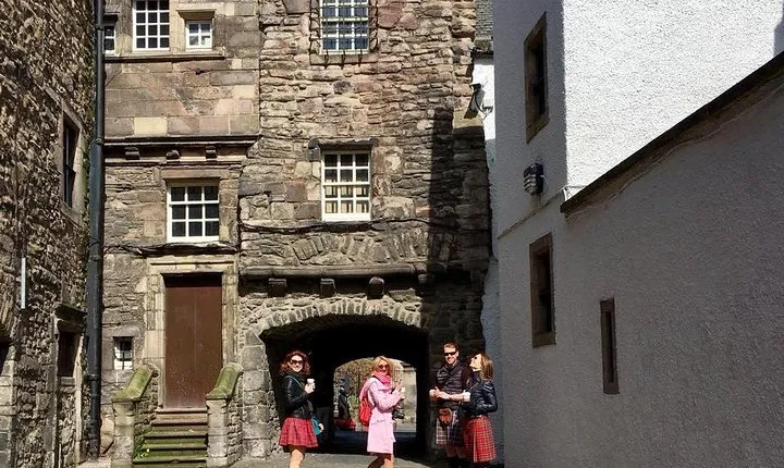 Outlander Walking Tour of Edinburgh's Old Town