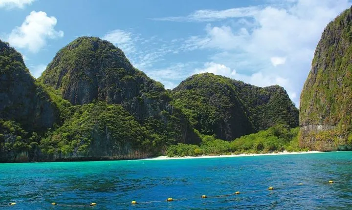Phi Phi Islands Snorkeling Tour Standard Package By Phi Phi Cruiser From Phuket
