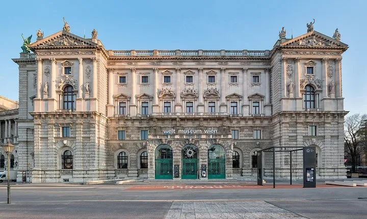 Skip the Line: Weltmuseum Wien Ticket