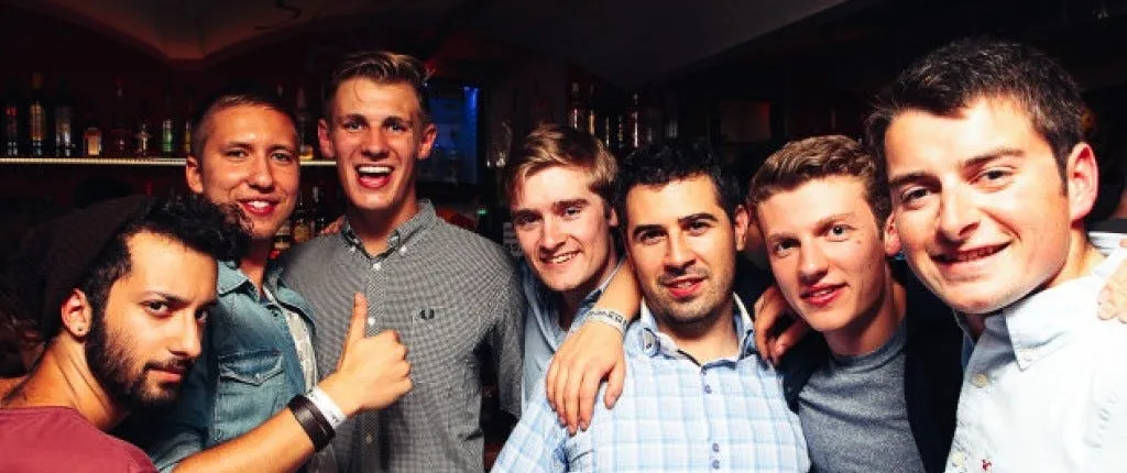 Prague pub crawl with VIP entry to Karly Lazne