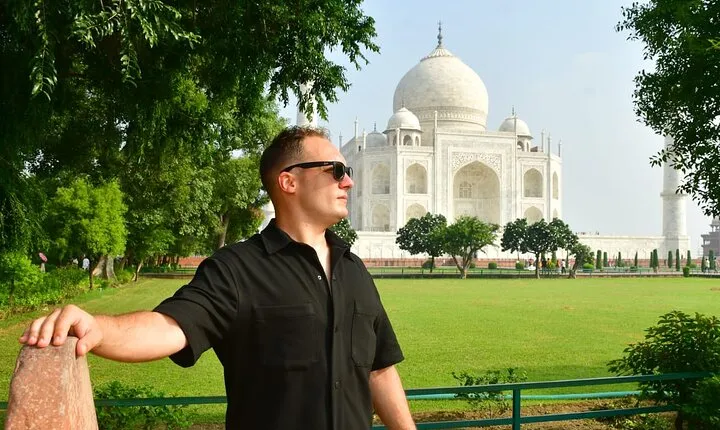 Sunrise Private Taj Mahal Day Tour From Delhi