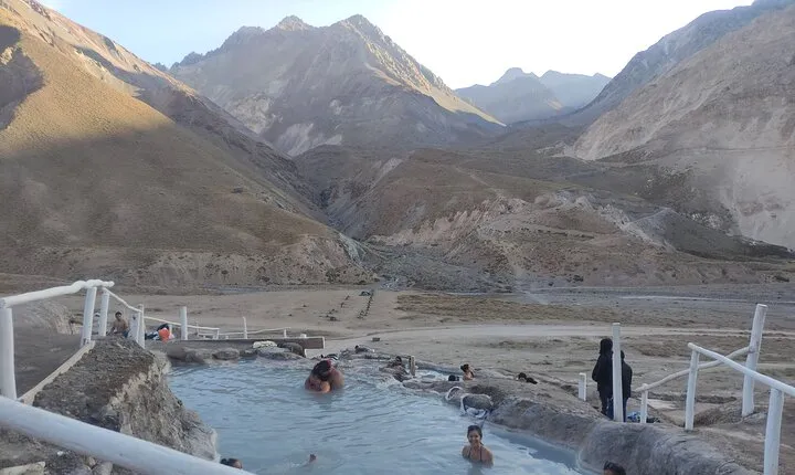 Private Valparaiso, Visit Hot Springs and Picnic Cajon del Maipo