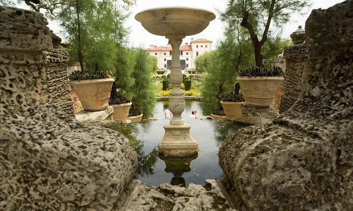 Admission to Vizcaya Museum and Gardens with Transportation