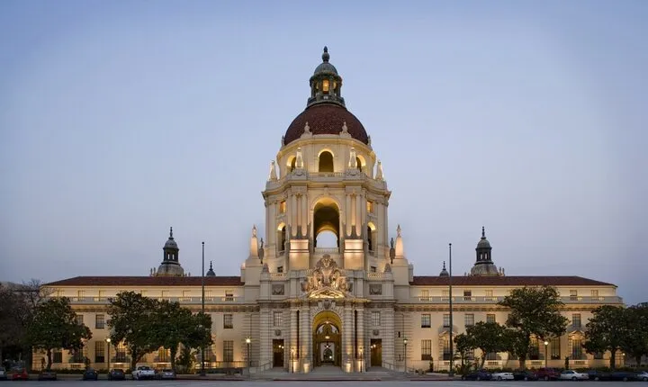 Self-Guided Scavenger Hunt: Pasadena In Full Bloom