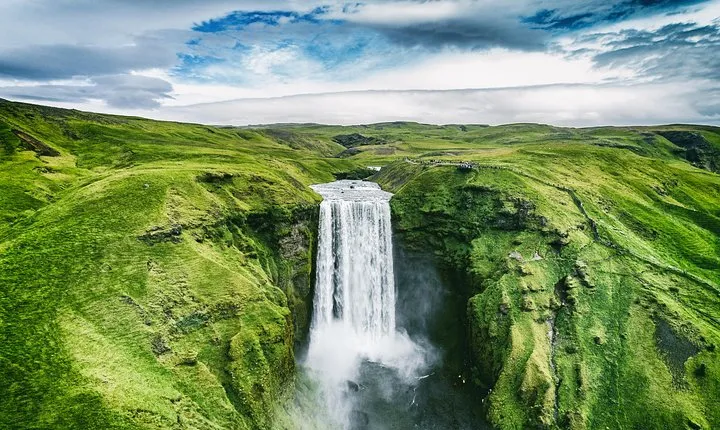 South Coast Iceland from Reykjavik with Guide & Touchscreen Audio