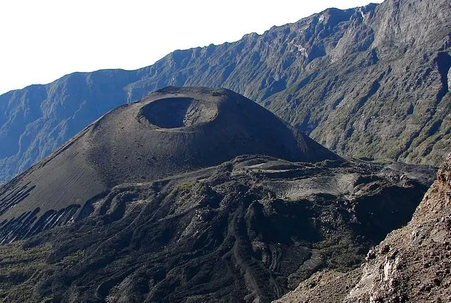 4 Days Mt Meru Trekking