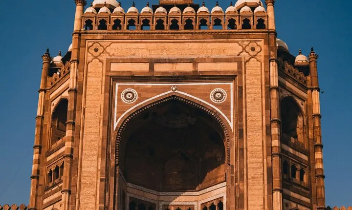 Agra & Fatehpur Sikri Guided Landmark Tour