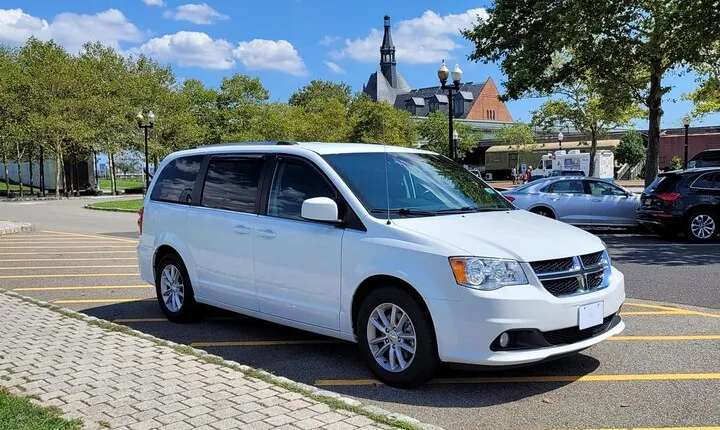 Times Square NYC to EWR Newark International Airport 