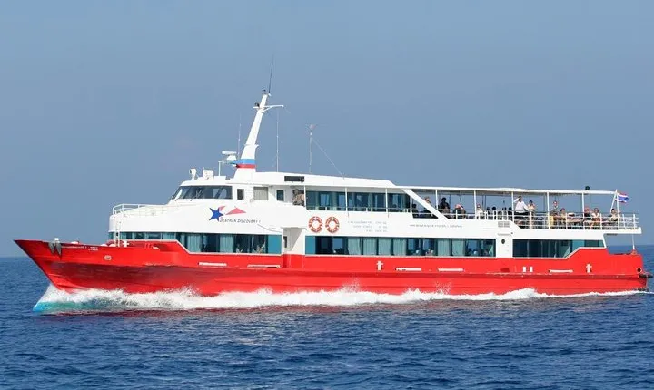 Koh Phangan to Koh Samui Airport by Seatran Discovery Ferry and Minivan