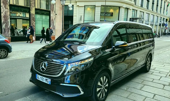 Paris Airport Transfer: Paris to Paris Airport CDG by Luxury Van