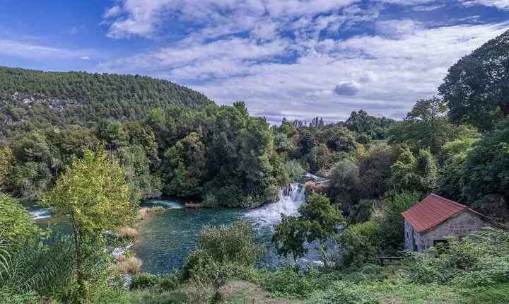 Zadar to Skradin & Krka Waterfalls Afternoon Tour, With Tickets 