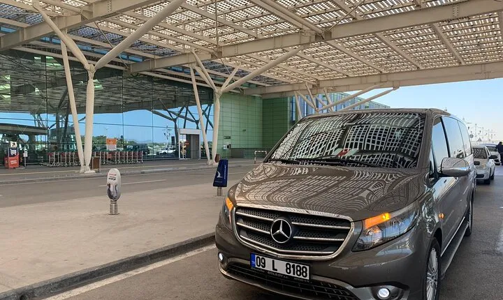 Izmir Airport - Kusadasi Private Transfer
