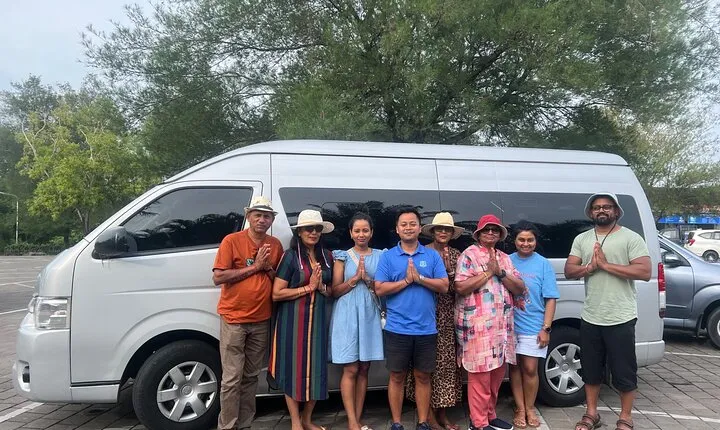 Bali big Van charter with English speaking Driver - Private group
