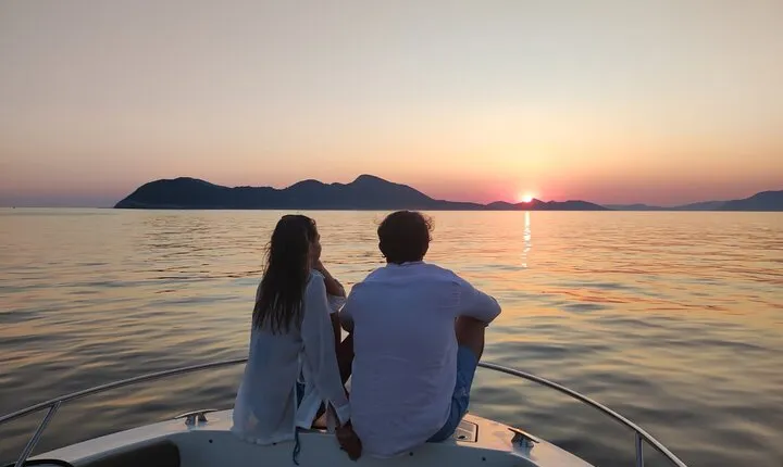 Private sunset tour by speedboat in Dubrovnik