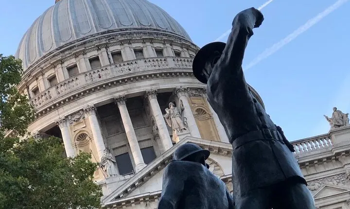 HMS Belfast and Wartime Walking Tour in London Blitz