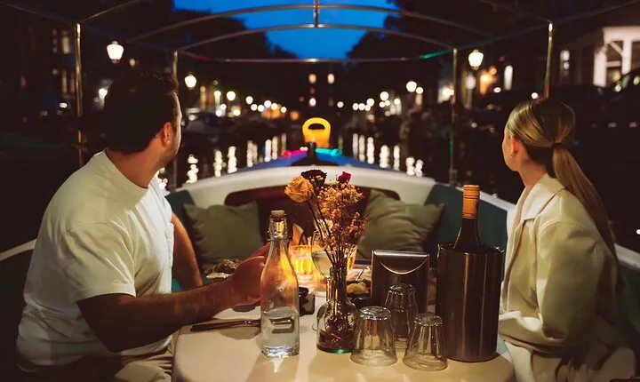 Romantic Private Dinner Cruise Amsterdam with 3 Courses and Wine