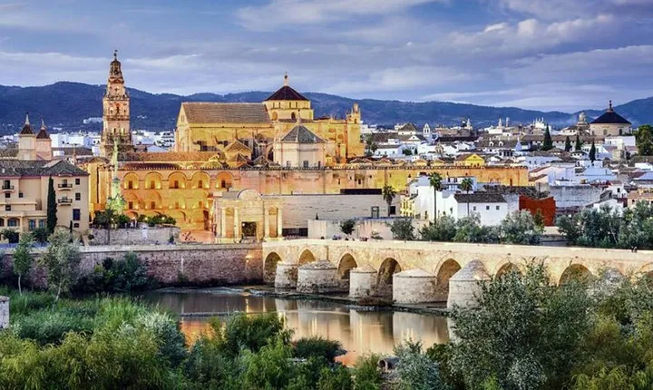 Cordoba & & The Mosque Small-Group Day Tour from Seville