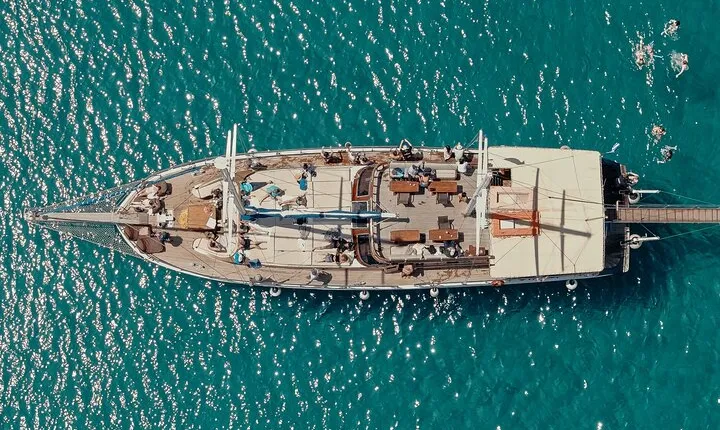 Athens cruise: Agistri, Moni, Aegina with lunch & drinks included