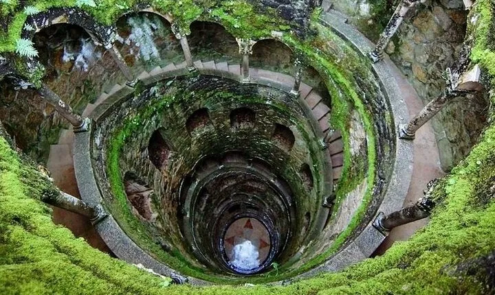 Small Group FULL DAY PRIVATE TOUR Sintra + Cascais+Roca Cape