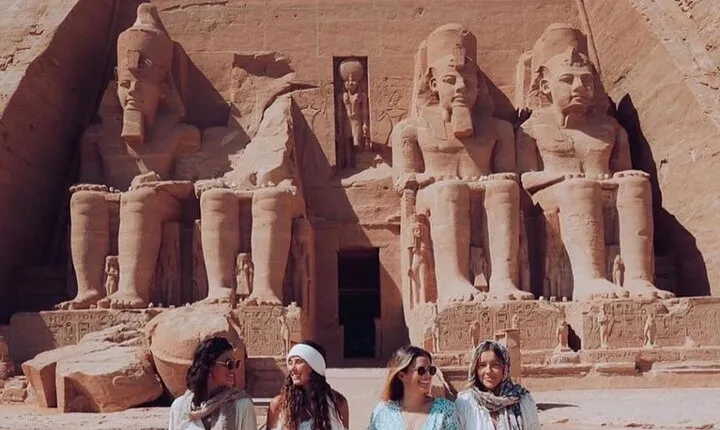 Day Trip to Abu Simbel from Cairo by FLIGHT
