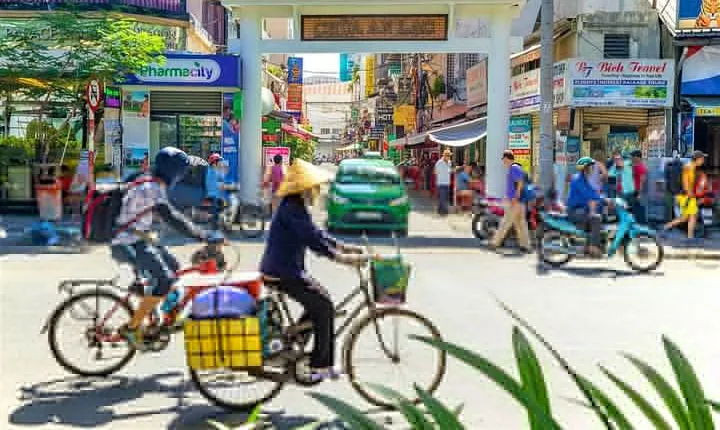 Small Group Tour Discover Ho Chi Minh City