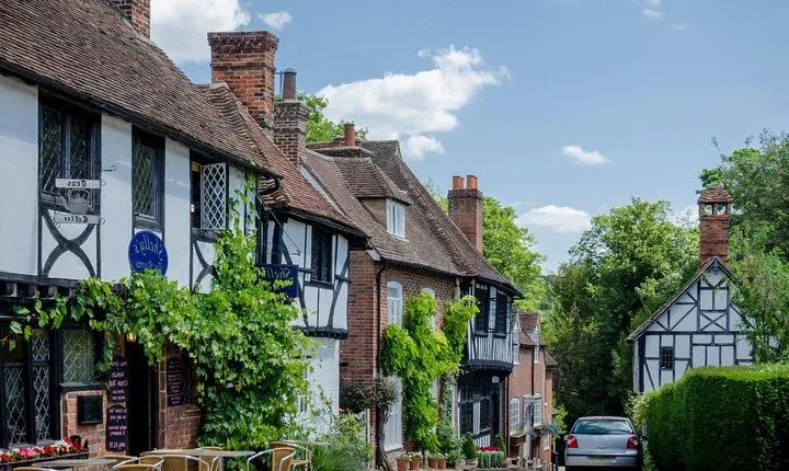 Small Group Canterbury, Dover Castle and Cliffs & Kent Villages Day Tour