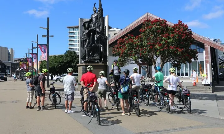 Easy Rider Two-Hour Wellington eBike Tour