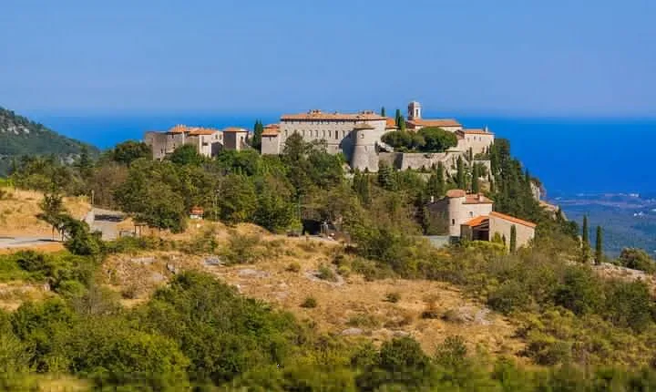 Private Full-day French Riviera and Hilltop Villages Tour