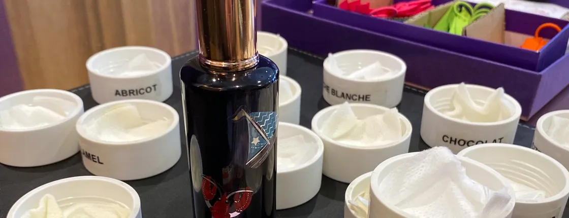 Le Petit Parfumeur workshop for kids at Molinard Paris