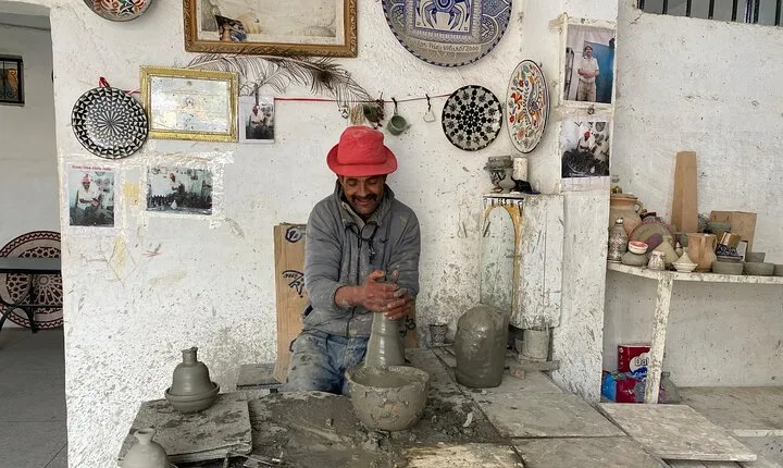 Discover the Artistry of Fez: A Guided Handicrafts Tour