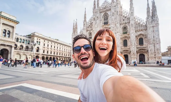 Milan Duomo Guided Tour and Historic Shopping Gallery